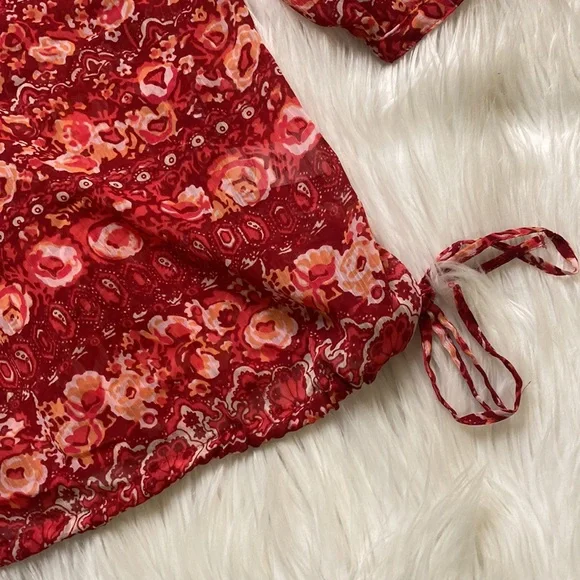 Lucky Brand Flowered, bottom tie shirt, Size Small - Picture 2 of 9